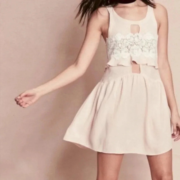 For Love and Lemons Women’s Sienna Mini Dress Keyhole Lace Dusty Rose Pink Small - Picture 1 of 16